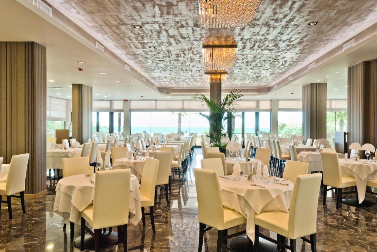 Hotel Italy Бибионе Экстерьер фото